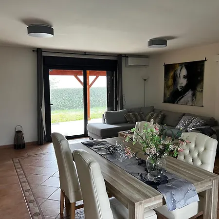 Volledig Genieten In Luxe En Modern Liz Apartmán